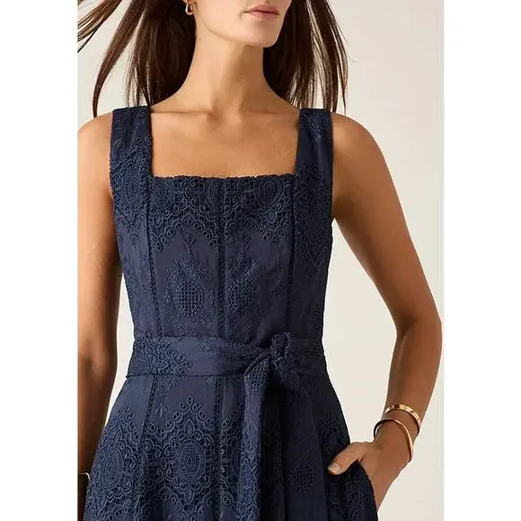 MOS The Label Mariana Embroidery Midi Dress in Navy 6 NWT Quiet Luxury Wedding - Picture 4 of 4